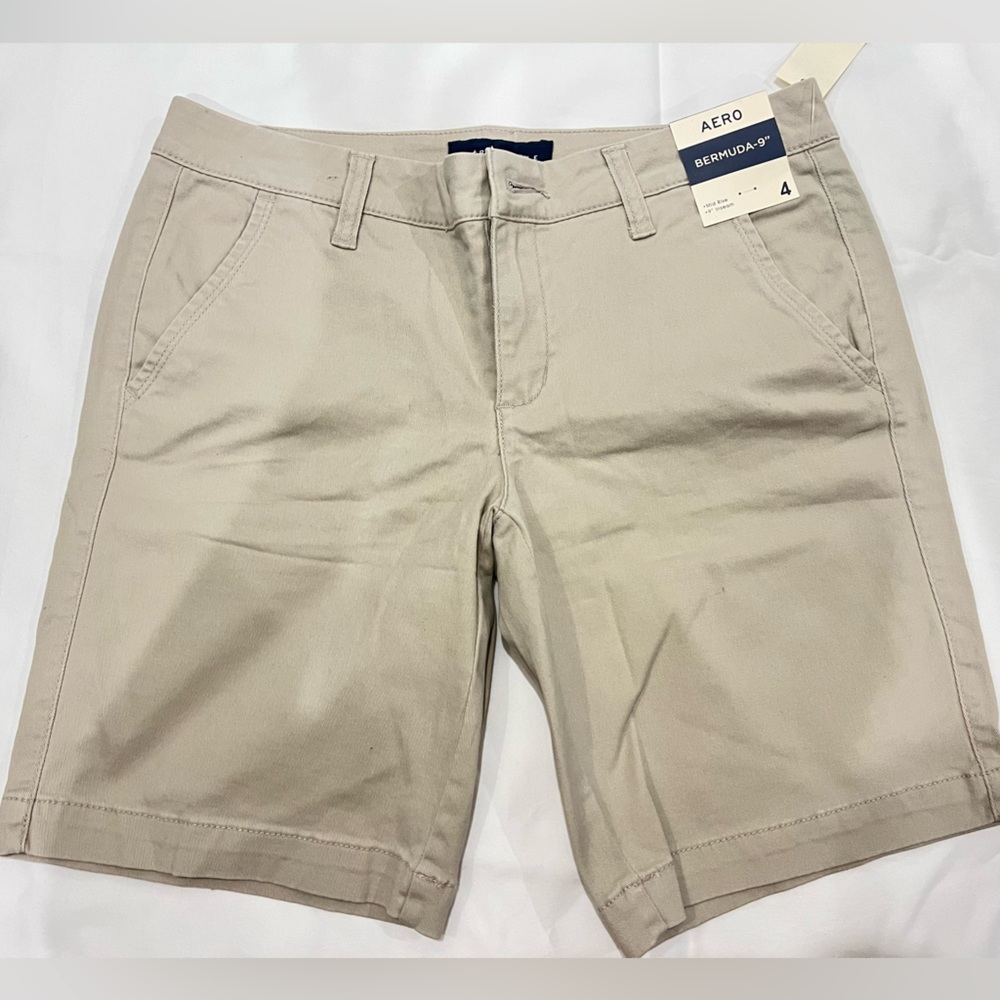 Aeropostale Bermuda Regular Fit - Sz 4 - NWT